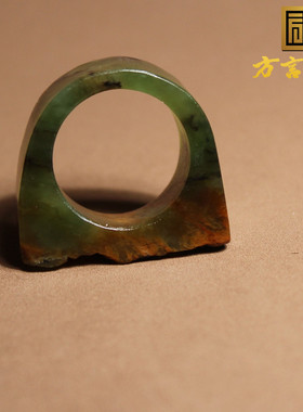 费用扳指和田玉红皮碧玉籽料