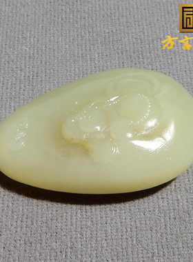 方言女和田玉黄口吊坠