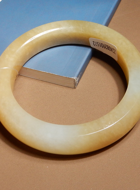 方言和田玉新疆且末料糖白玉手镯