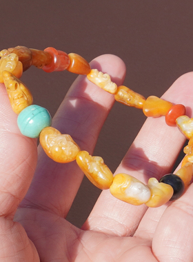 方言新疆黄沁金包银籽料独籽手串