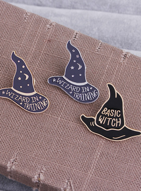 厂家直销 Wish亚马逊热销Basic witch女巫魔法帽胸针学生衣饰配饰