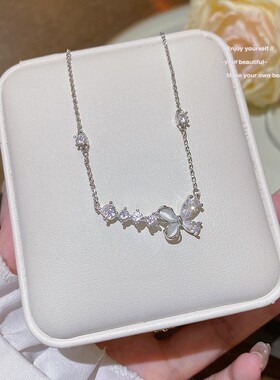 甜美温柔锆石猫眼石蝴蝶项链