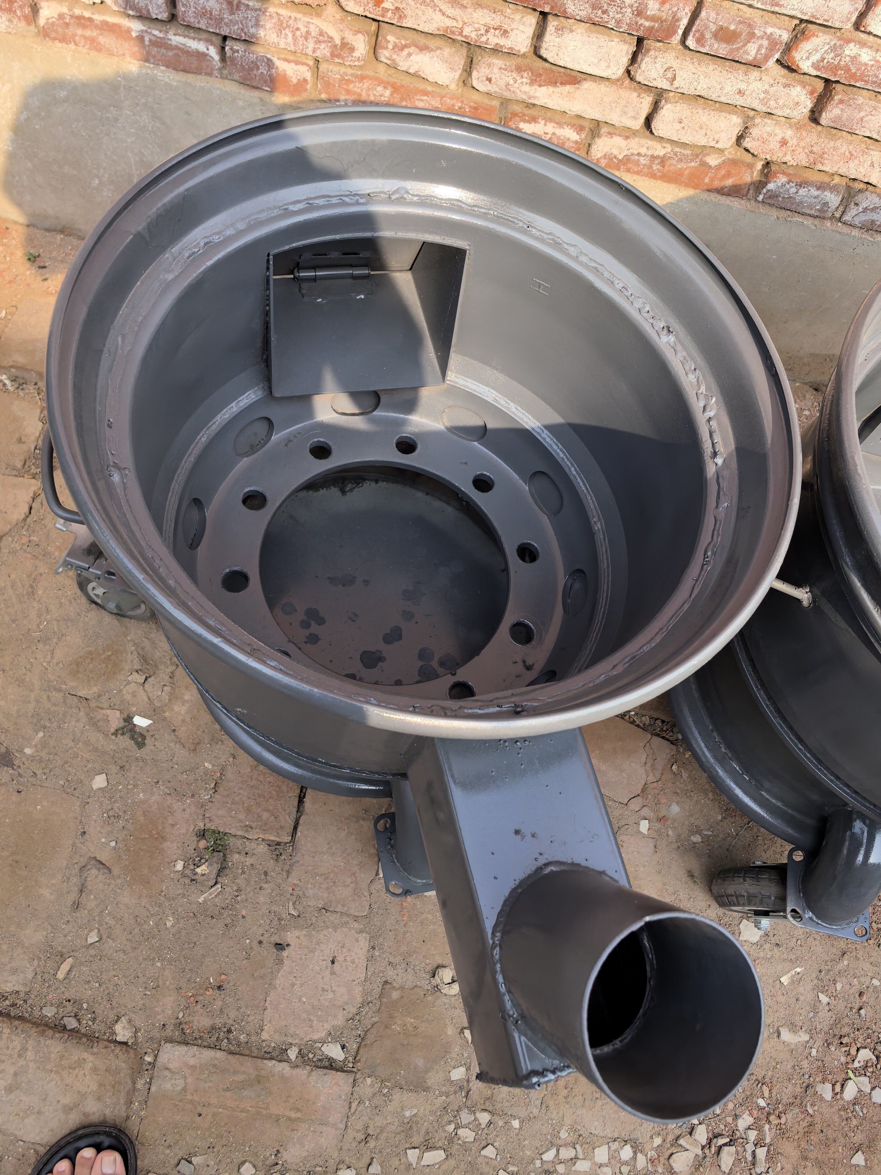 新款柴火灶家用烧木柴农村汽车轮毂柴火炉可移动大锅台钢圈地锅炉,淘宝优惠券,粉丝福利购,淘宝优惠卷