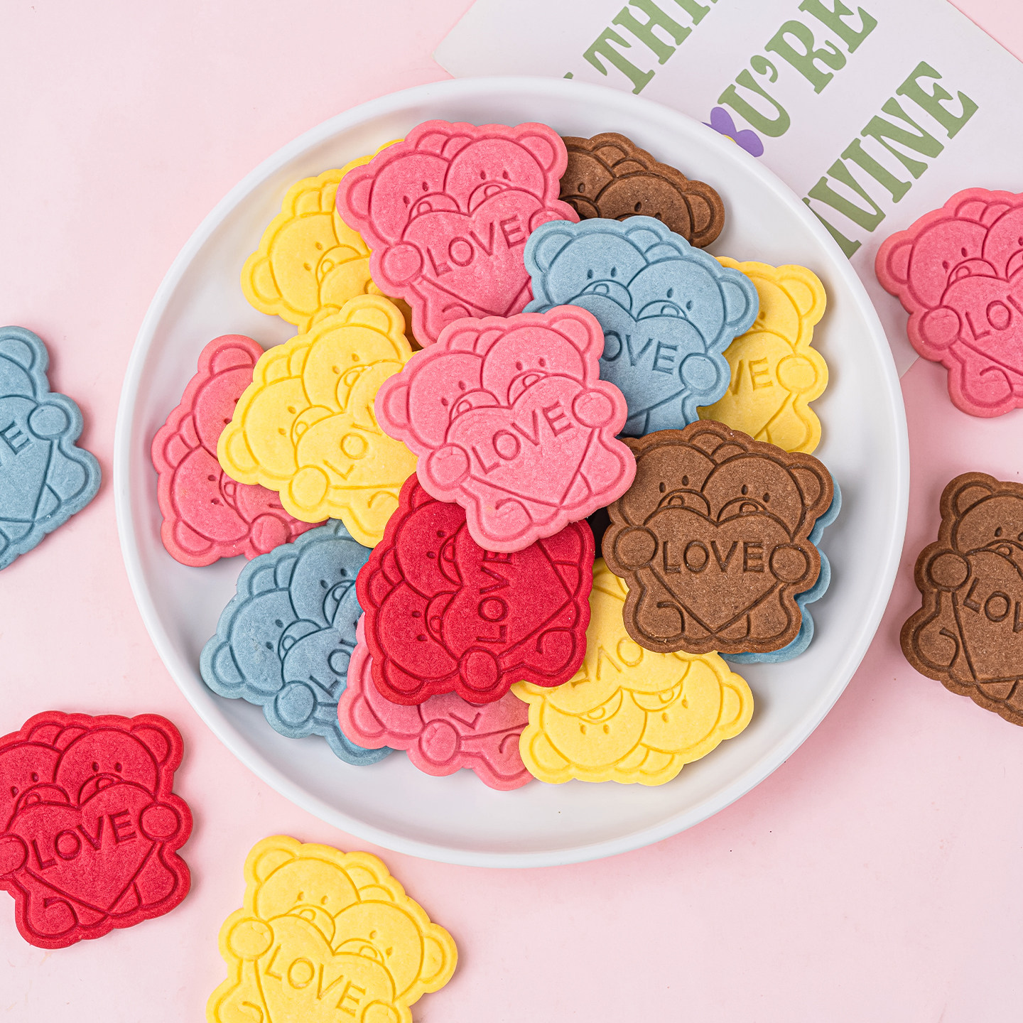 网红情人节抱爱心LOVE小熊蛋糕装饰饼干纸杯甜点慕斯烘焙点缀插件,淘宝优惠券,粉丝福利购,淘宝优惠卷