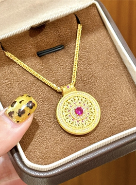 镶嵌点钻玫瑰窗花八宝罗盘项链女沙金转动仿红宝石圆牌吊坠毛衣链