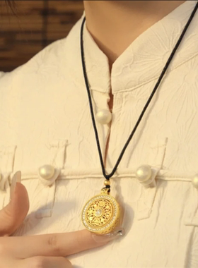 镂空镶钻可旋转八宝罗盘吊坠项链
