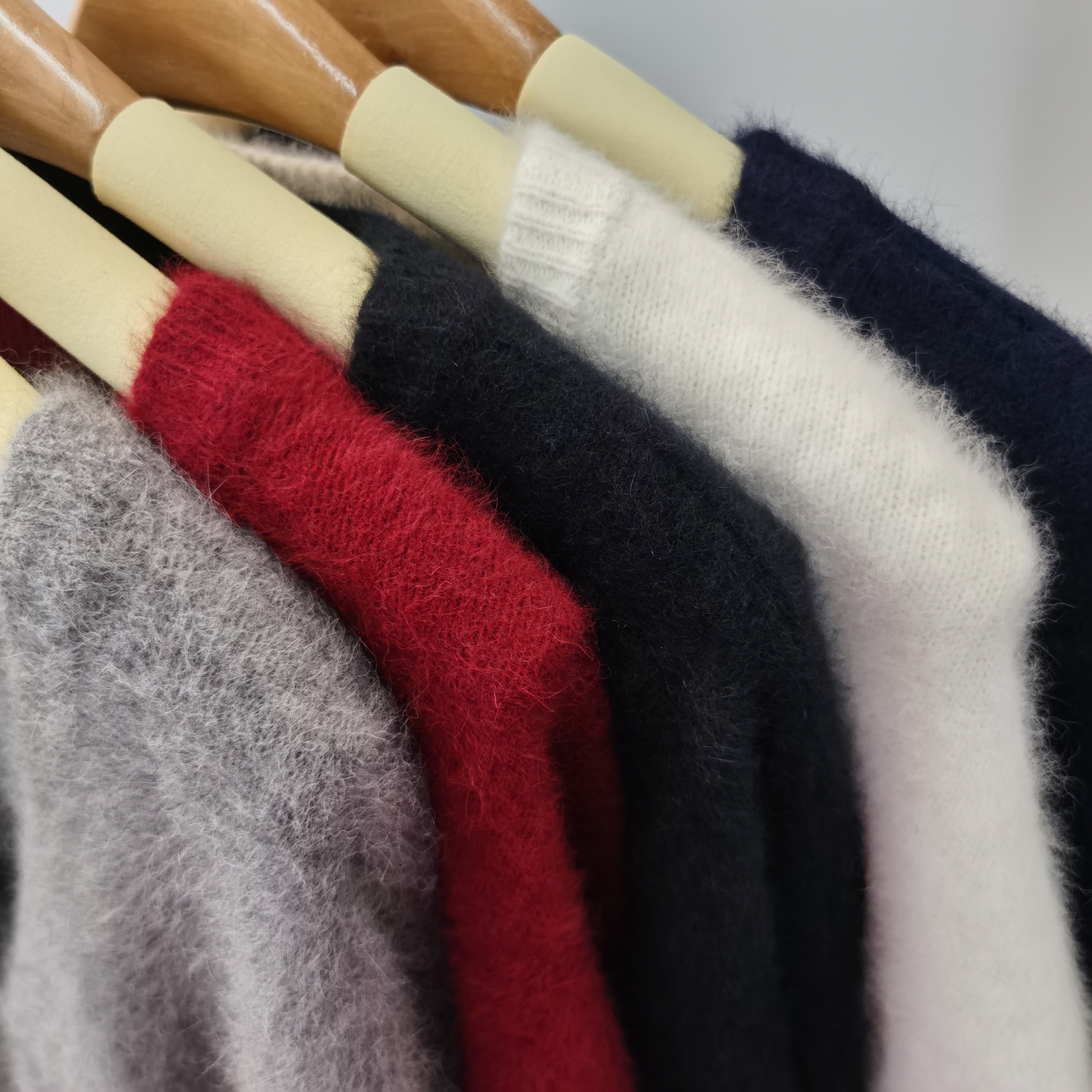 小云朵轻奢小皮草宽松V领软糯篷松狐狸绒针织开衫外套女