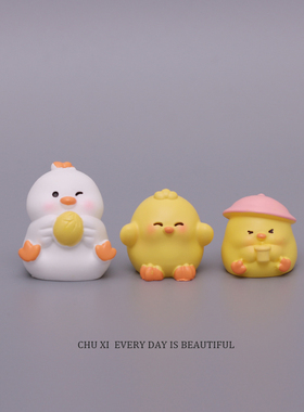 Q版小鸡一家治愈系电脑桌面摆件