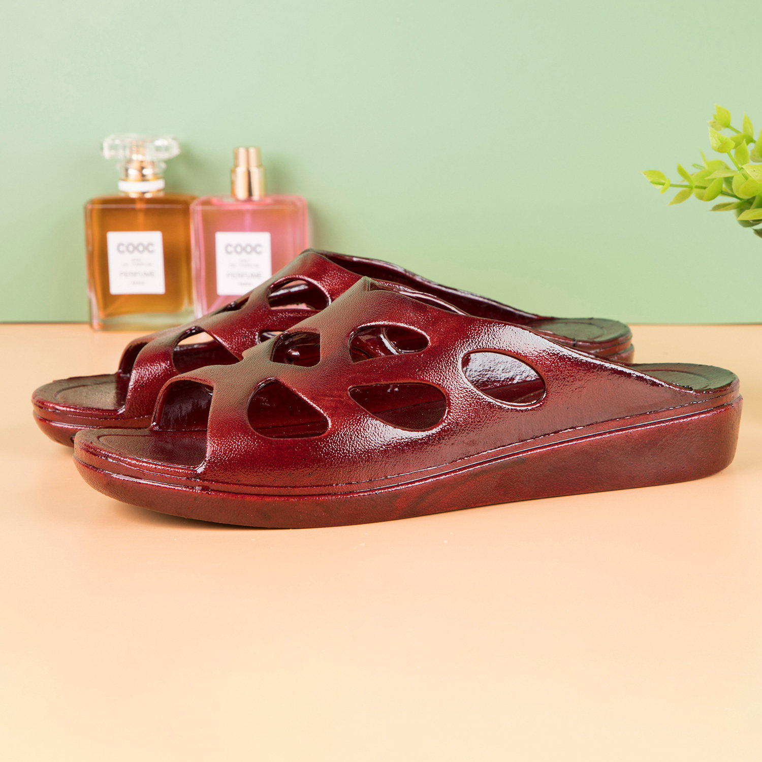 湛江中老年女士凉拖鞋妈妈防滑露趾居家低跟软底纯色透气油拖鞋,淘宝优惠券,粉丝福利购,淘宝优惠卷