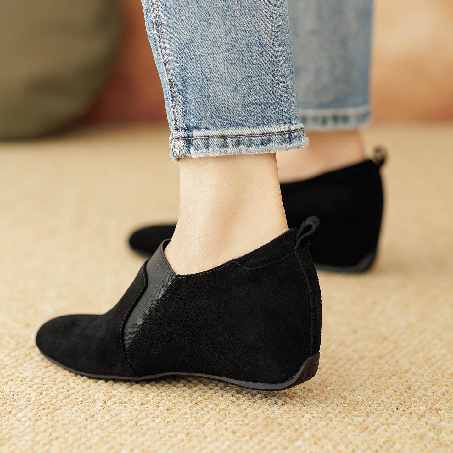 欧洛施~6cm内增高圆头磨砂牛翻皮坡跟2025松紧深口高跟单鞋女黑色,淘宝优惠券,粉丝福利购,淘宝优惠卷