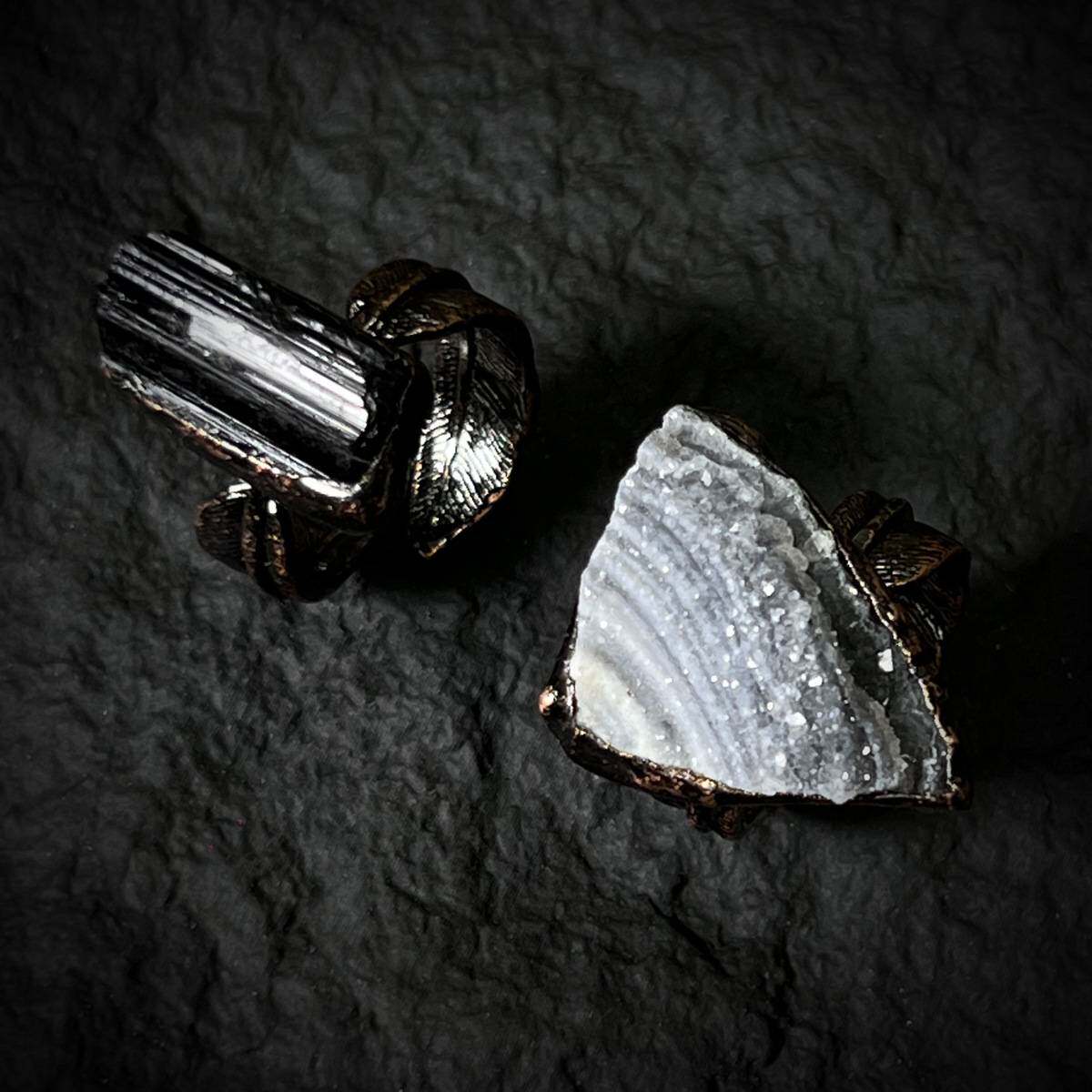 Vintage Black Tourmaline Feather Ring Electroplated Bronze