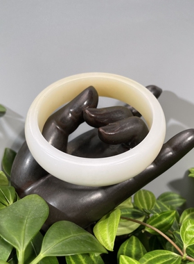 脂玉王朝爆款精品和田玉老坑俄罗斯巴沙料象牙白带糖平安手镯手环