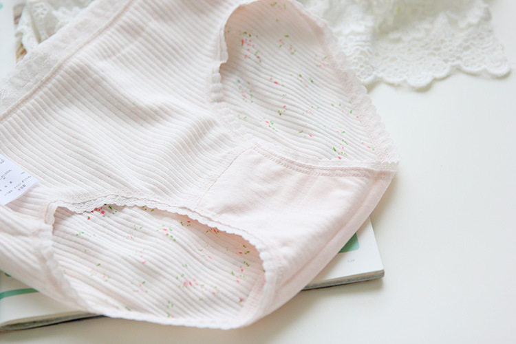 出口日本100纯棉蕾丝绣花中高腰女式全棉短裤女士三角内裤内裤,淘宝优惠券,粉丝福利购,淘宝优惠卷