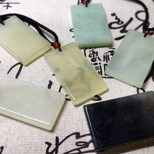 Pure natural Xiuyan jade pendant Ping'an brand hand polished