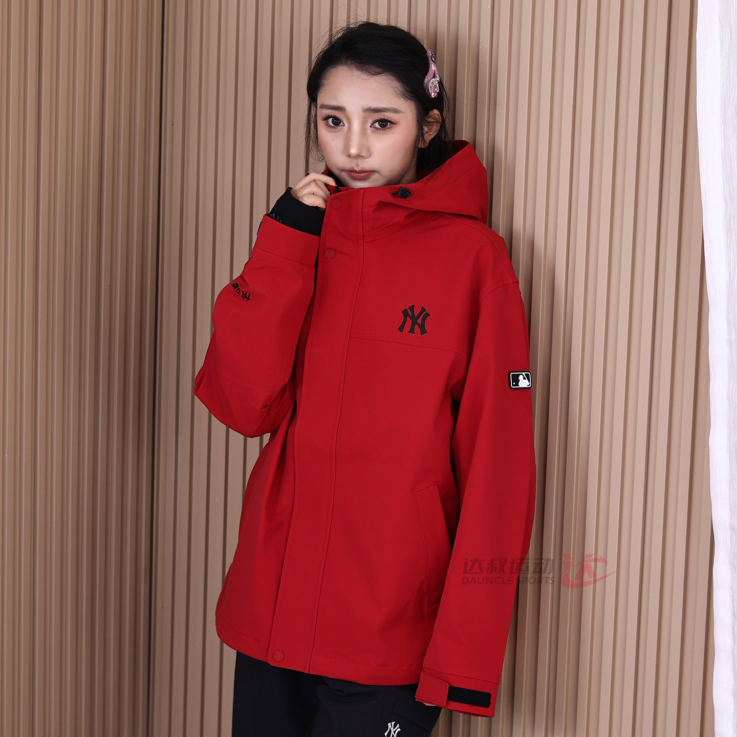 26新款MLB情侣冲锋衣外套男女NY防水防污三防运动夹克3AWJB0161,淘宝优惠券,粉丝福利购,淘宝优惠卷