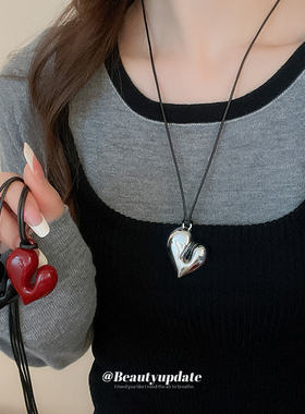 partyme手工不规则爱心项链女高级感黑绳挂脖吊坠毛衣链设计