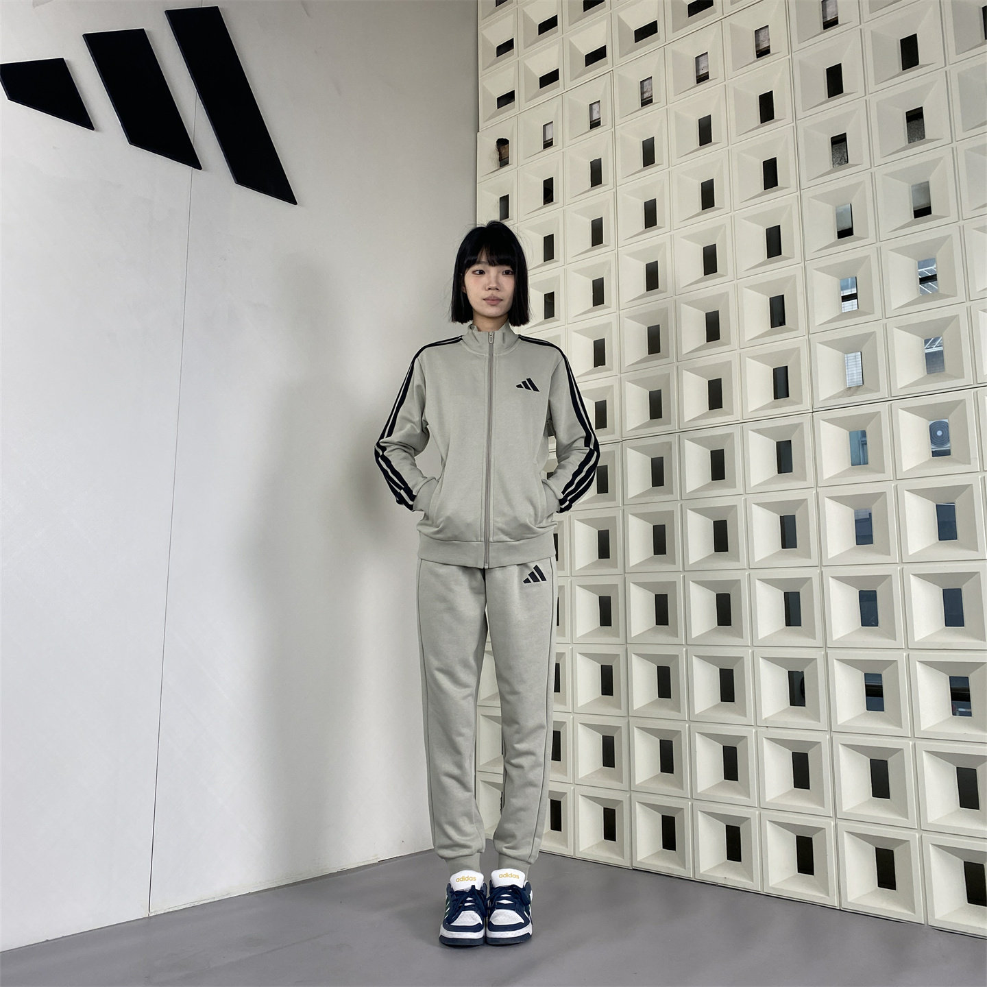 Adidas阿迪达斯跑步男女运动套装休闲运动裤立领外套正品IC6766,淘宝优惠券,粉丝福利购,淘宝优惠卷