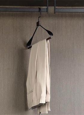 衣帽间摆件男士西裤衣架轻奢饰品