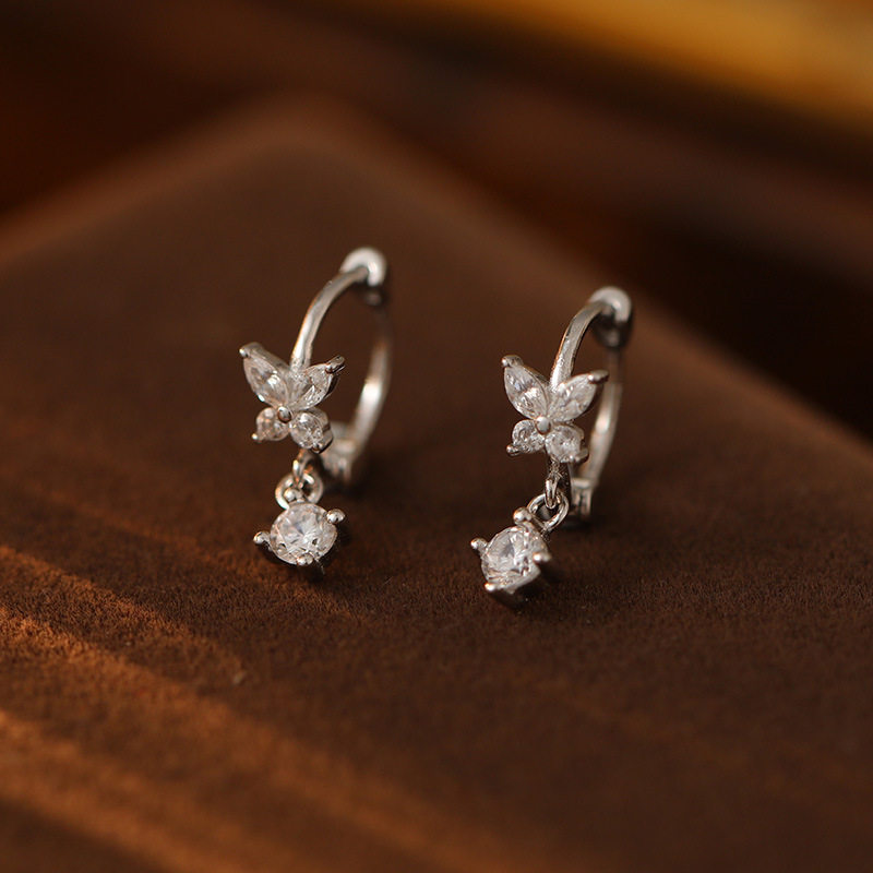 通体S925纯银超仙锆石蝴蝶耳扣女款设计感高级时尚轻奢镶钻闪个性,淘宝优惠券,粉丝福利购,淘宝优惠卷