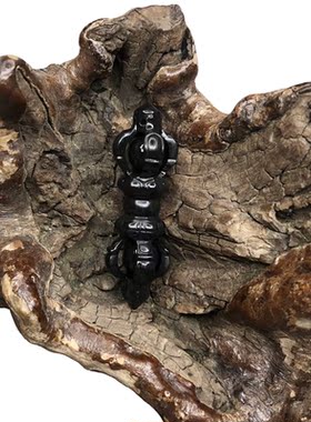 和田玉黑色羊脂墨玉籽料镂空雕金刚降魔杵挂件吊坠