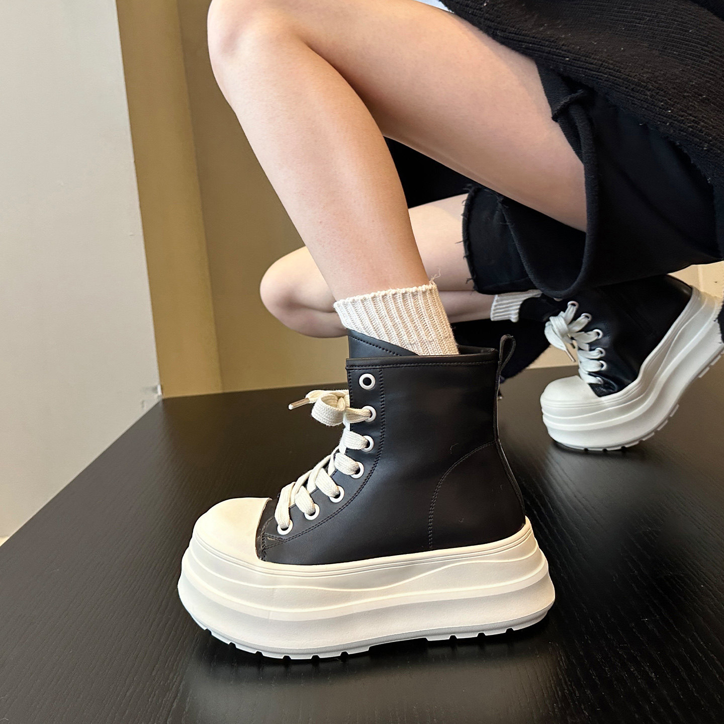 炸街潮流~春季新品真皮轻便增高大头厚底鞋黑白高帮鞋板鞋女棉鞋,淘宝优惠券,粉丝福利购,淘宝优惠卷