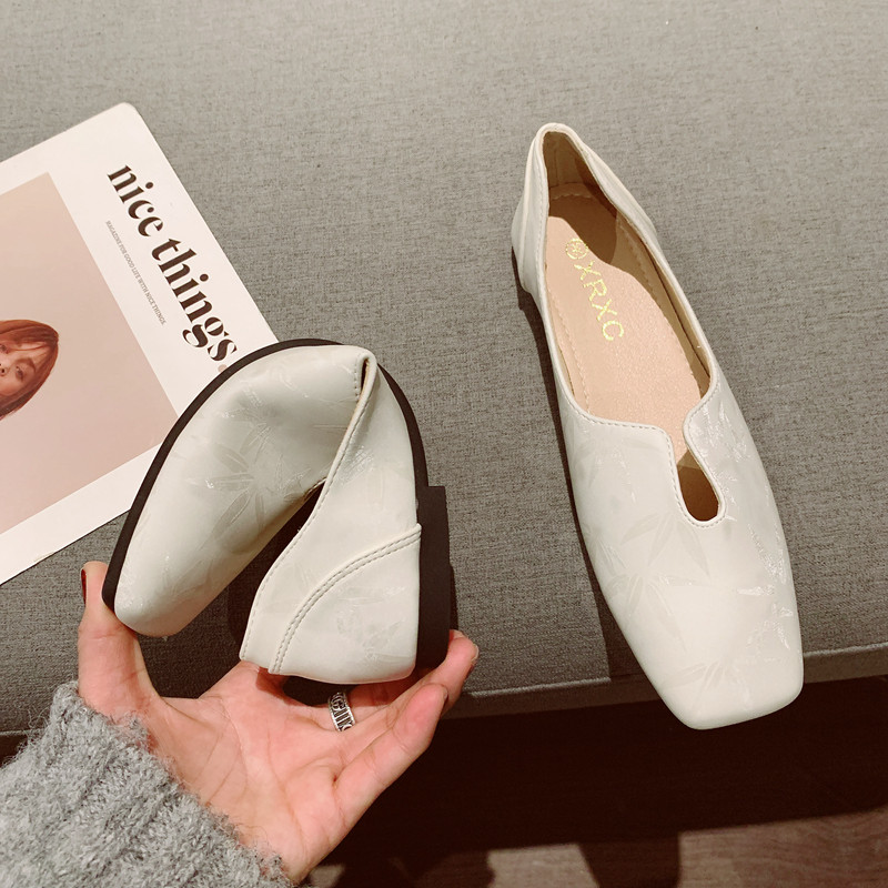 2025年新款复古方头舒适软底豆豆鞋女简约百搭一脚套通勤工作单鞋,淘宝优惠券,粉丝福利购,淘宝优惠卷