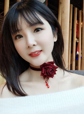 艾米米玫瑰花朵水晶表演亮眼项链