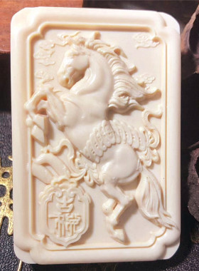 猛犸象牙马上有钱直播守护神吊坠