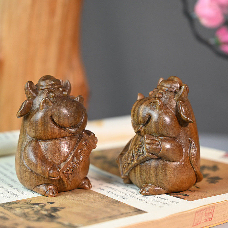 绿檀木雕刻牛气冲天办公室桌面小摆件室内家具装饰品木质工艺品,淘宝优惠券,粉丝福利购,淘宝优惠卷