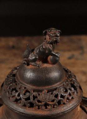 仿古铁器纯铁狮子双耳会所脚熏香炉古法工艺中式翘古典装饰摆件