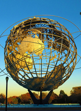 现货户外不锈钢抽象地球仪旋转白钢异形镂空圆球雕塑广场水景摆件