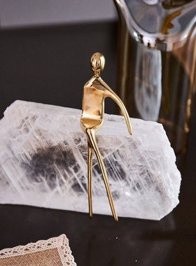 热销轻奢抽象优雅铜人摆件售楼处酒店床头玄关装饰创意现代艺术品