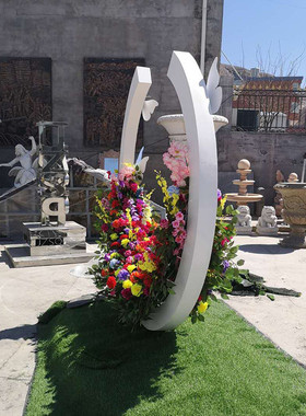 热销大型不锈钢镜面雕塑户外草坪城市广场景观小品抽象花环建筑物