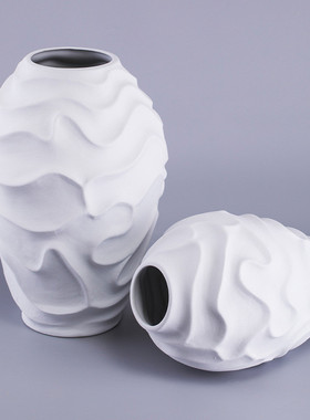 热销直供螺纹黑色异形花瓶厂家瓷陶瓷花艺花瓶厂家直发