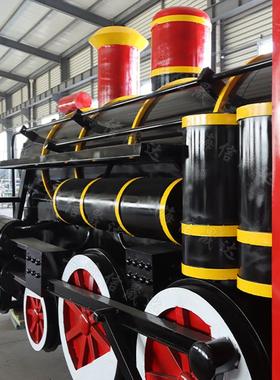 热销文化创意景观学校博物馆铁艺老式绿皮列车厢1:1蒸汽机火车头