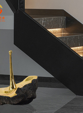 新中式玻璃钢抽象轻奢水滴石头落地雕塑酒店售楼处楼梯间酒柜摆件