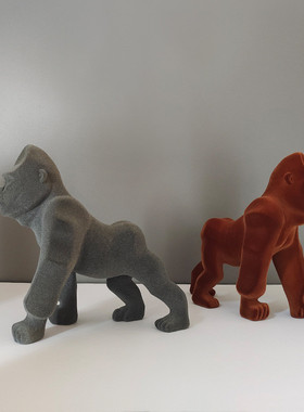 热销轻奢高级感植绒手工猩猩客厅桌面动物装饰摆件工艺品创意家居