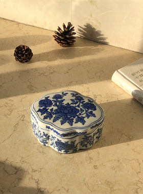 复古老货五彩青花印泥盒首饰盒陶瓷收纳盒手帐粉盒中式软装摆件