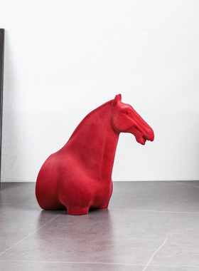摆放植绒半身红色马摆件样板房酒店家居客厅桌面极软装饰品