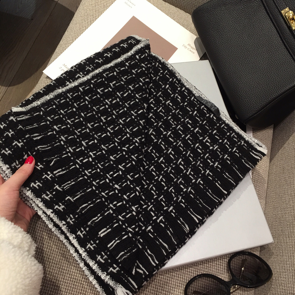 优雅法式编织感小香风100%澳洲纯羊毛围巾女送礼盒百搭羊绒披肩冬,淘宝优惠券,粉丝福利购,淘宝优惠卷