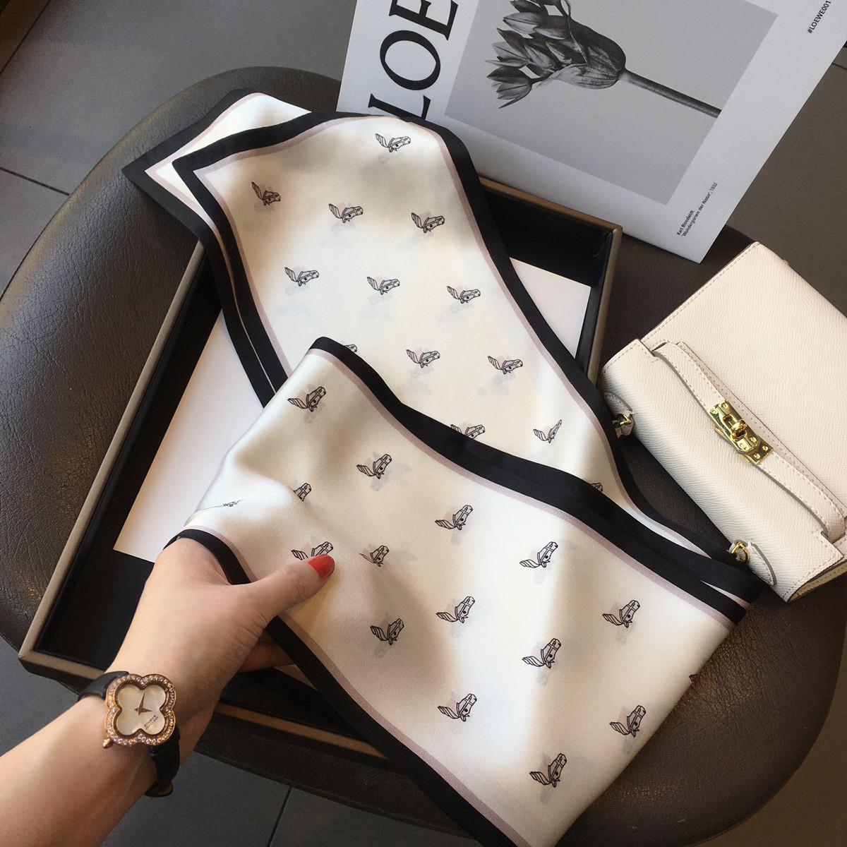 秋季真丝围巾百搭经典小马100%桑蚕丝丝巾女装饰领巾飘带长条丝巾,淘宝优惠券,粉丝福利购,淘宝优惠卷