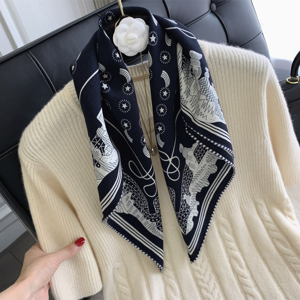 星空古城真丝羊毛丝巾轻奢老钱风双面丝毛围巾女秋冬披肩百搭方巾