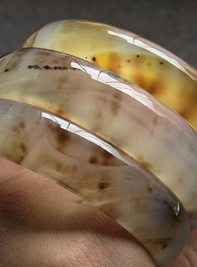 天然巴西玛瑙手镯水润玉髓