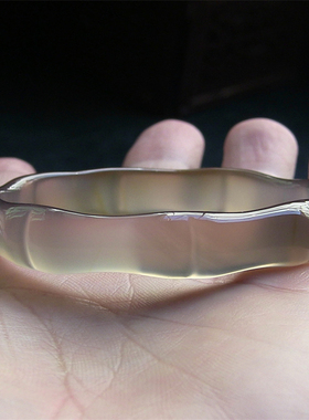 天然巴西玛瑙手镯/巧雕竹节/姐姐高升/原色无优化/强荧光玉髓1769