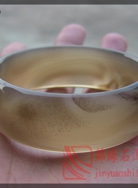 天然冰种俏色红玛瑙礼品玉髓手镯