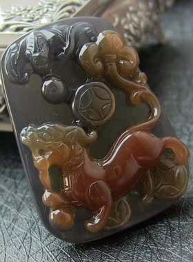 巴西玛瑙俏色吊坠原色