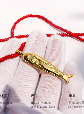 镀金小鱼吊坠红米珠极简锁骨链