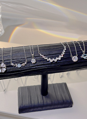 2025年爆款珍珠项链女高级感百搭气质蝴蝶钛钢锁骨链网红同款颈链