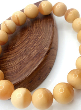 缅黄聚宝盆鸡油黄手串蛋黄色