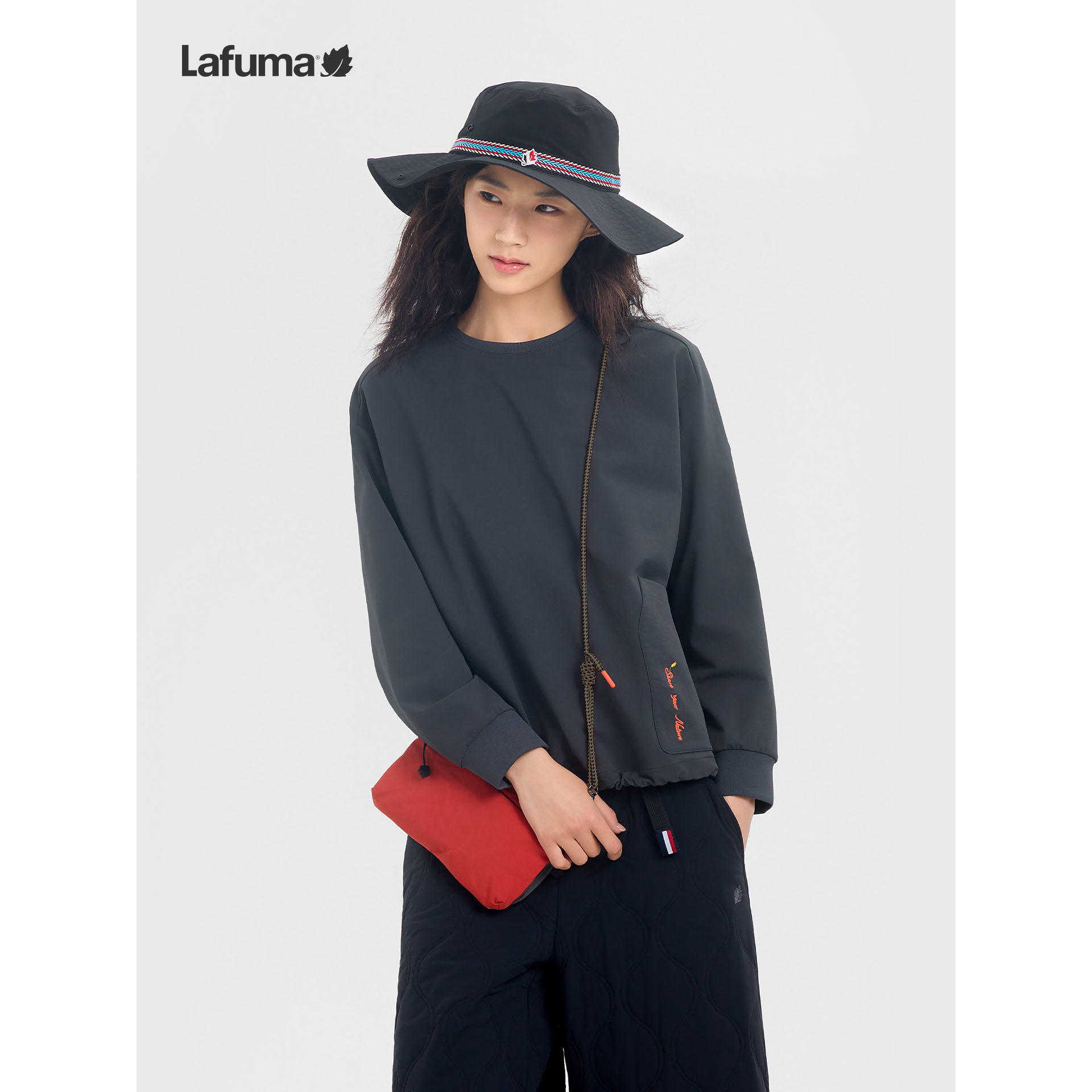 Le Feiye lightweight double-sided contrasting cross-body bag